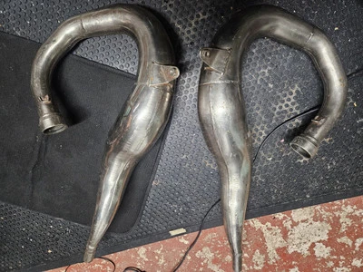 87-06 Yamaha Banshee Pro Circuit Pipes - Image 1 of 4