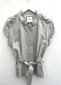CHAUS schimmernde silberne Jacke mit Knopfleiste Taille zum Binden geraffter Ausschnitt Größe 6 - Bild 1 von 5
