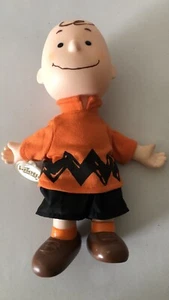 Determined Knott’s Berry Farm Charlie Brown Puppe - Bild 1 von 5