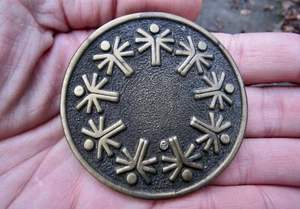 De colección OLÍMPICAS ESPECIALES Hebilla de Cinturón 1977 Paralímpicos DEZY TEAM Latón RARO EN MUY BUENA CONDICIÓN+ - Imagen 1 de 4