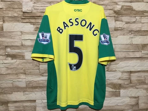 NORWICH CITY 2013 2014 Home Football Shirt Soccer Jersey Errea #5 Bassong Sz L Cover