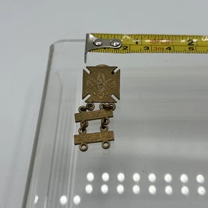 Vintage BOY SCOUTS OF AMERICA Gold Tone PIN w/ 1 & 2 Year Bars BSA Uniform - Picture 1 of 4