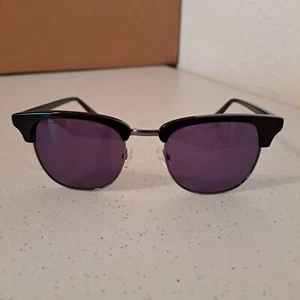 Gafas de sol Obsidian B1708 marco 7 negro montura redonda lente púrpura con estuche E-48 - Imagen 1 de 13