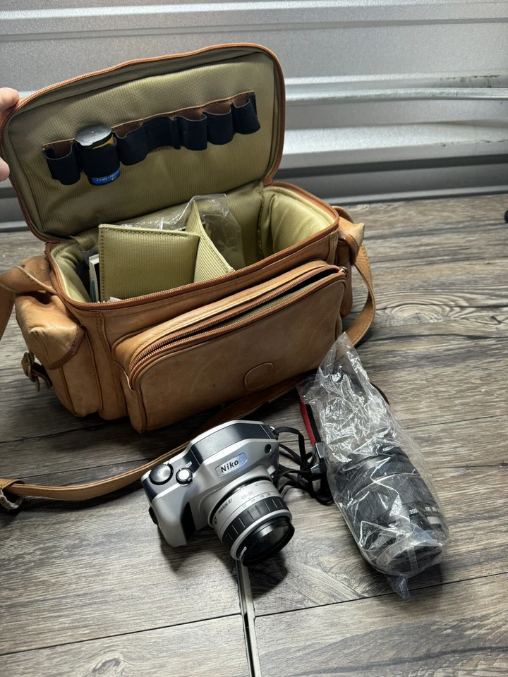 Nikon Pronea S APS Rangefinder Film Camera Tampon 28-200 - Image 1 of 4