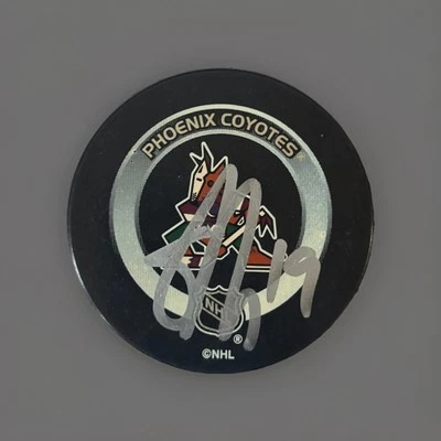 Shane Doan Phoenix Coyotes Signed Puck In Glas Co - Image 1 of 2