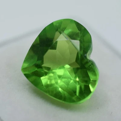 Natural Green Peridot Heart Cut CERTIFIED 11.15 Ct Loose Gemstone Ring Size - Image 1 of 4