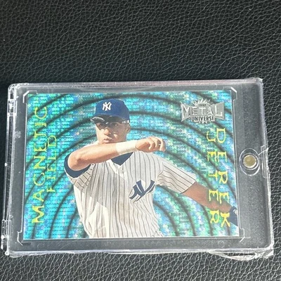 1997 Skybox Metal Universe DEREK JETER Magnetic Field REFRACTOR HOLO 5 of 10 SSP - Image 1 of 2