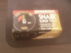 Sintonizador con clip SNARK ST-8 todos los instrumentos cromático (negro) ST-8 RECARGABLE - Imagen 1 de 1