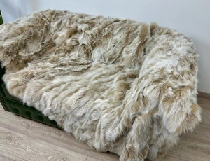 Luxury snow top fox fur blanket throw. Real fur blanket - Picture 1 of 7