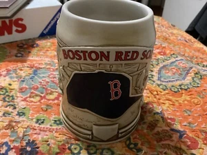 BOSTON RED SOX CERAMIC BEER STEIN,EXC COND/FENWAY, YAZ,TED WILLIAMS, PESKY, FISK - Picture 1 of 7