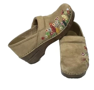 Dansko Clogs 36 Embroidered Floral Beige Suede Womens Shoes - Picture 1 of 6