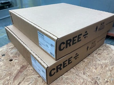 Qty 2 - CREE  CR22-32L-ACK-POE LED 32W 2'x2' Troffer 3200 Lumens - NEW - Image 1 of 3