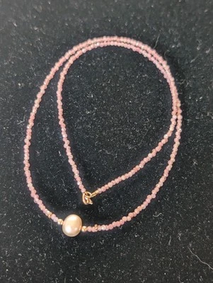 Collar de turmalina y perlas rosa de 17" 2,5 mm con cierre de 14 K Foto 1 de 3