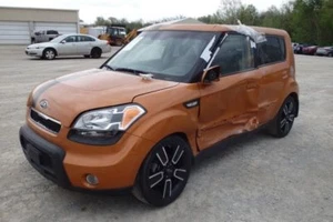 Driver Sun Visor Without Illumination With Mirror Fits 10-13 SOUL 895759 - Picture 1 of 8