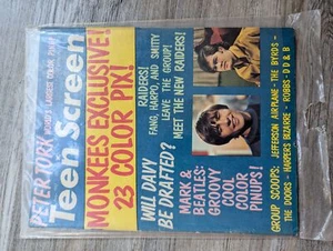 1967 AUGUST TEEN SCREEN MAGAZINE - MUSIC FRONT COVER MONKEES INSIDE M461 - Foto 1 di 1