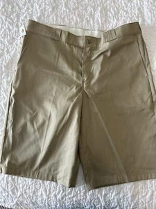 New NWT Dickies Men's Work Shorts Tan Khaki Size 40 20697 13” - Picture 1 of 3