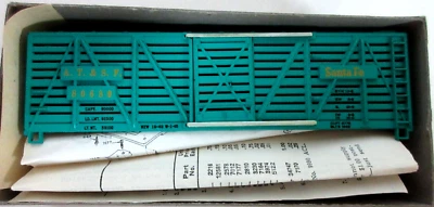 MANTUA 312E  Santa Fe 40' Stock Car #80680 Green - Image 1 of 3