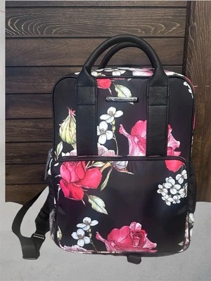 Сумка для детских подгузников Betsey Johnson черная с розами рюкзак для путешествий много места  - Изображение 1 из 4