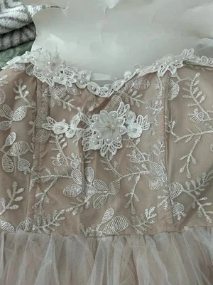 Vestido de novia 2xl con hermoso diseño Foto 1 de 4