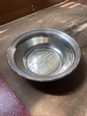 Raro plato Bon Bon Lunt William And Mary de plata esterlina 768 cuenco de 5 pulgadas 90 g Foto 1 de 4