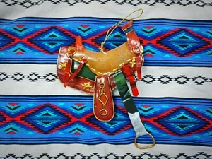 Vtg 1990s Metal Saddle Christmas Ornament RUSTIC Western Tex-Mex Farmhouse - Picture 1 of 2