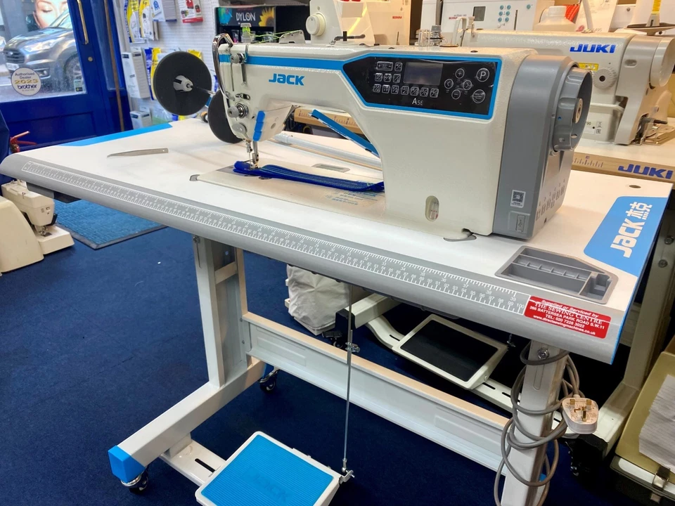 Maquina Plana Industrial Cortahilos con Inteligencia Artificial - Imagen 1 de 1