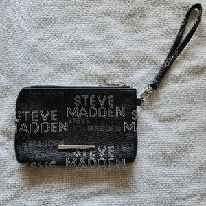 Steve Madden Handgelenktasche doppelter Reißverschluss schwarz Logo 8" x 5,5" x 1" - Bild 1 von 3