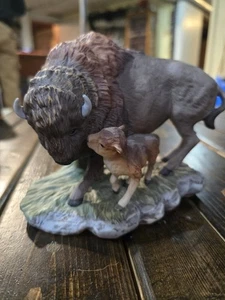 Figurina Masterpiece Porcelain By Homco Endangered Species American Bison 1994 - Foto 1 di 12