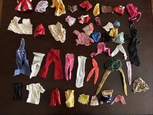 Lote de ropa para muñeca Barbie vintage - Imagen 1 de 3