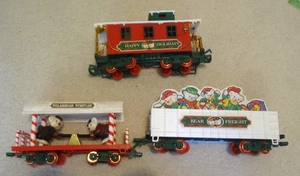 3 neue helle Happy Holidays Schnellzugwagen aus Set Nr. 184 - Bild 1 von 11