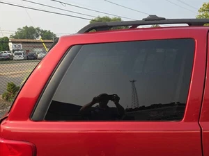Quarter Glass/window JEEP GRAND CHEROKEE Right 99 00 01 02 03 04 - Picture 1 of 1