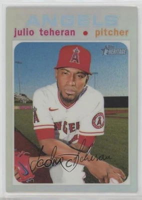 2020 Topps Heritage High Number Chrome Refractor /571 Julio Teheran #THC-516 - Image 1 of 2