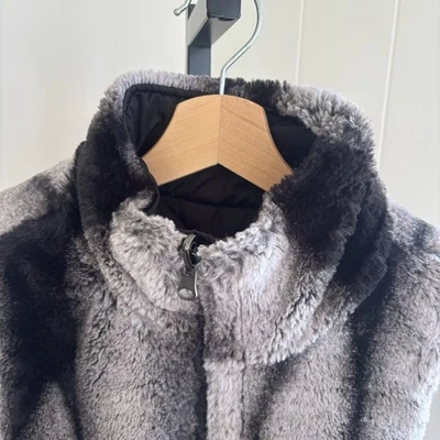 Vintage KC Collections Women’s S Reversible Faux Fur Black Quilted Puffer Vest - Image 1 of 4