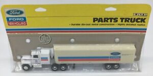 Ertl 371 1:25 Ford New Holland Ford Parts Truck W/Van Trailer
