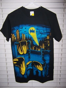 NWT DC Comics Originals Batman Logos Shirt Adult Size Small - Picture 1 of 4