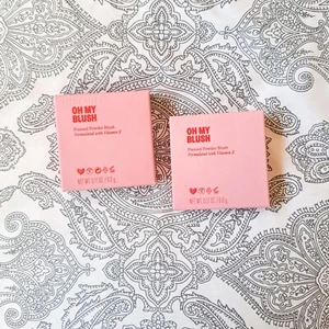 H&M Beauty Oh My Blush Pressed Powder Shade Au Natural Shimmer Brand New Makeup - Picture 1 of 3
