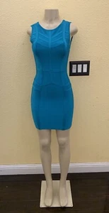Vestido BEBE Talla Pequeña Azul Sin Mangas Mini Bodycon Vendaje - Imagen 1 de 10