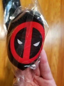 Deadpool 6er Pack Katana Soda Dosenkühler Beutekiste DX April 2019 Showdown NEU - Bild 1 von 2