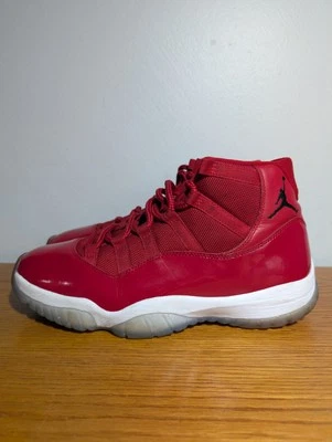 Talla 9.5 - Hombre Nike Jordan 11 Retro Alto Ganar Como '96 378037-623 Usado Foto 1 de 4