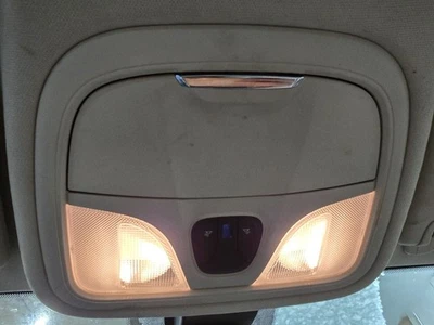 Consola techo delantero sin techo corredizo compatible con 15-17 200 619419 Foto 1 de 4