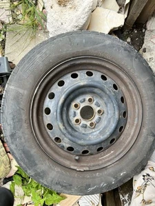 4 tires of PIRELLI P4 PERSIST AS PLUS 15" Tire (195/65R15rr) - Picture 1 of 3