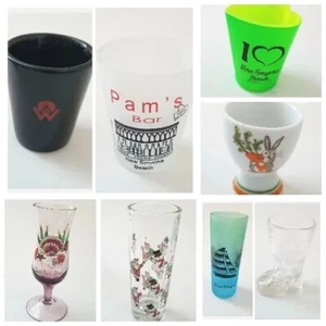Bulk LOT OF 8 Eight Mixed Lot 1 OZ and 2 OZ Souvenir Shot Glass - Picture 1 of 10