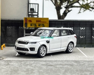 BN WHELART 1:64 2018 White Range Rover Sports SUV Model Diecast Metal Car - Image 1 of 4