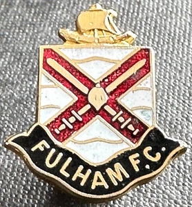 FULHAM FC Vintage club crest badge Maker COFFER N'ton Brooch pin 23mm x 29mm - Picture 1 of 2