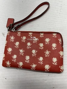 COACH CORNER ZIP WRISTLET IN BADLANDS FLORAL PRINT COATED CANVAS F65761 CARMINE - Picture 1 of 7