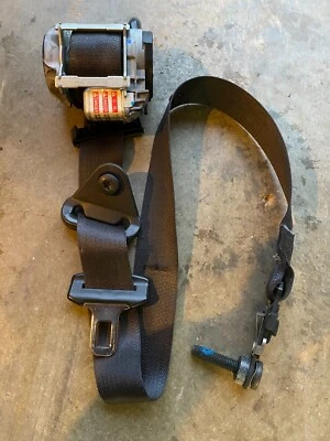 06 07 08 09 2007 PONTIAC TORRENT ПРАВЫЙ ПАССАЖИРСКИЙ ПЕРЕДНИЙ РЕМЕНЬ БЕЗОПАСНОСТИ НАТЯЖИТЕЛЬ - Изображение 1 из 4