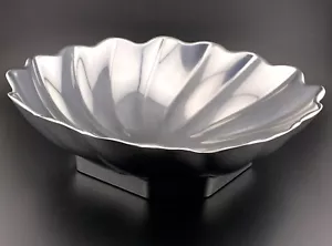 Wilton Armetale 2Qt. Large Eddy Bowl #150316 Cook & Serve Scalloped NIB - Picture 1 of 10