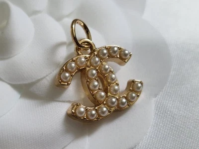 Chanel Pendant/ Charm With Pearl CC Zip Pull Button     - Image 1 of 4