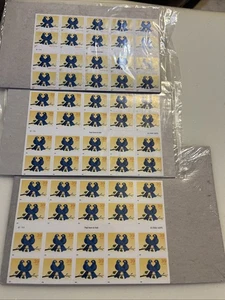 US Scott 3976 Love True Blue Birds 3 Booklet Stamps MNH, 60 Count Year 2005 - Picture 1 of 2