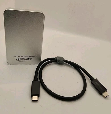 NEU Trebleet NVMe SSD Gehäuse USB4 40Gbps auf U.2 mit Thunderbolt 5 - Bild 1 von 4